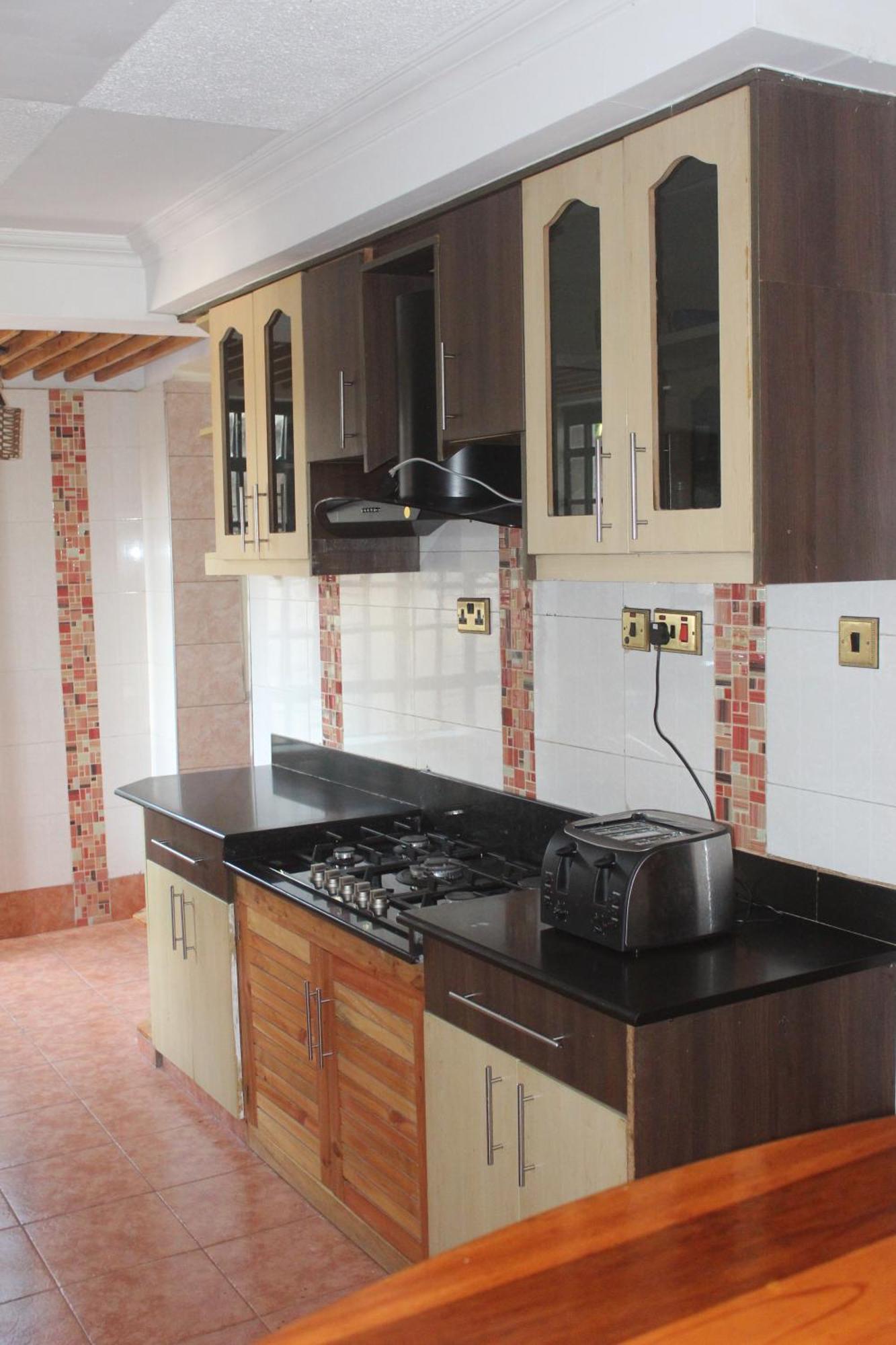 Eshborns House - Near Jomo Kenyatta International Airport And Sgr With Shuttle Services Syokimau Exterior foto