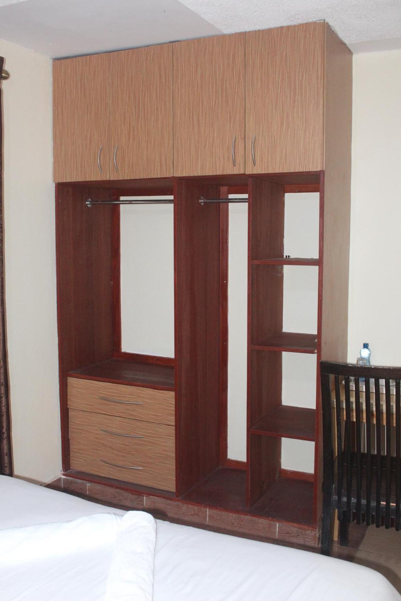 Eshborns House - Near Jomo Kenyatta International Airport And Sgr With Shuttle Services Syokimau Exterior foto