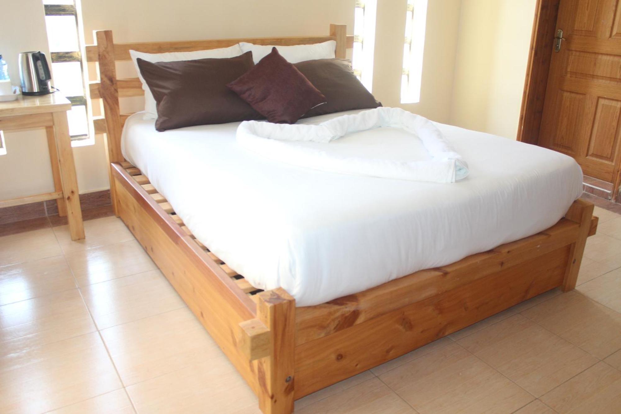 Eshborns House - Near Jomo Kenyatta International Airport And Sgr With Shuttle Services Syokimau Exterior foto