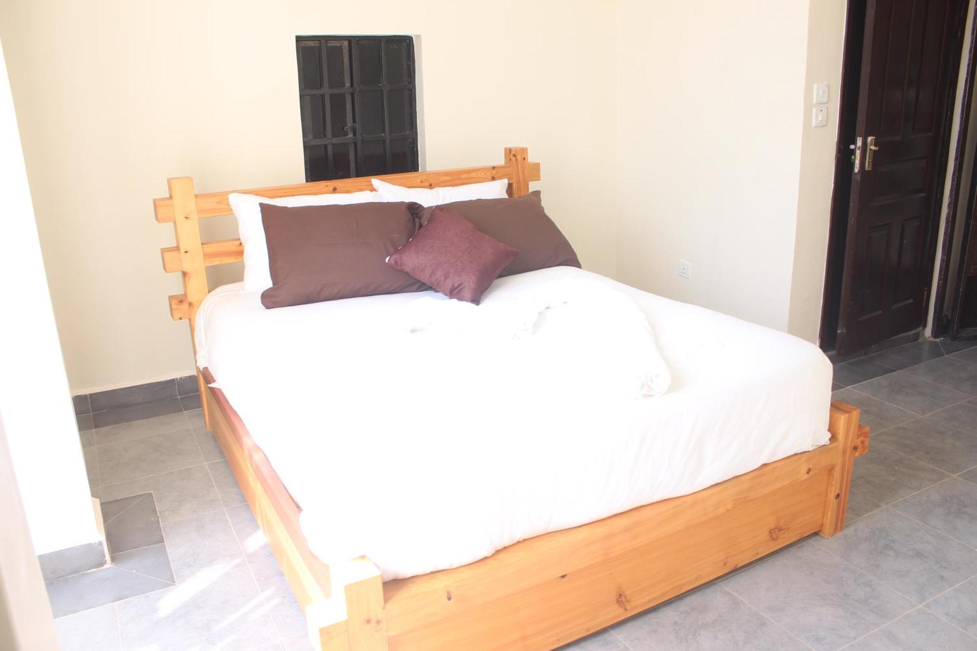 Eshborns House - Near Jomo Kenyatta International Airport And Sgr With Shuttle Services Syokimau Exterior foto
