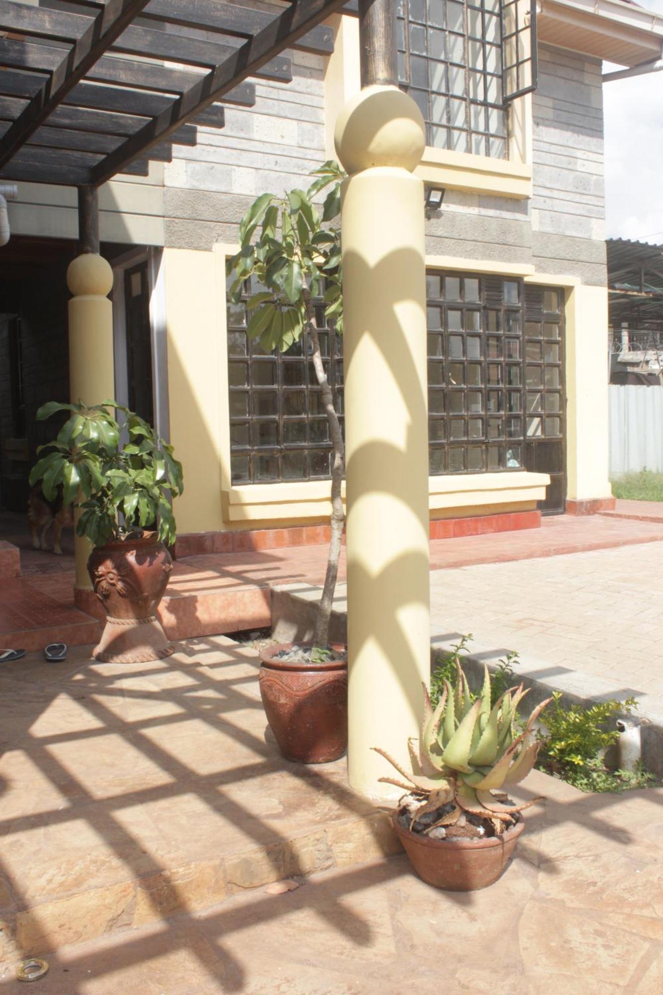 Eshborns House - Near Jomo Kenyatta International Airport And Sgr With Shuttle Services Syokimau Exterior foto
