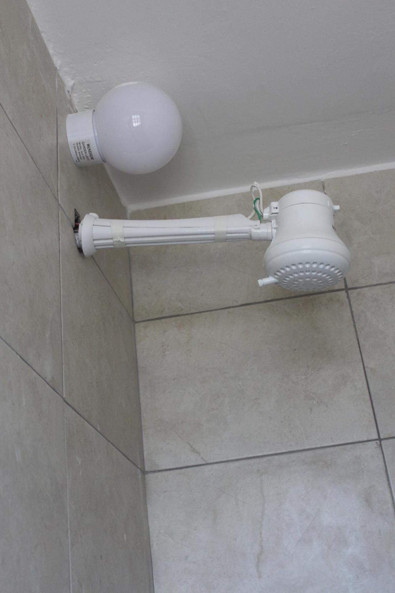 Eshborns House - Near Jomo Kenyatta International Airport And Sgr With Shuttle Services Syokimau Exterior foto